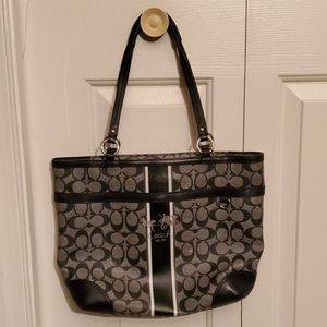 Coach medium tote purse